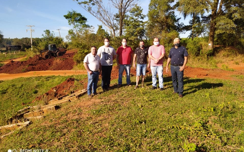 Readequação e Melhorias na entrada da Vila Yara (Cerâmica)