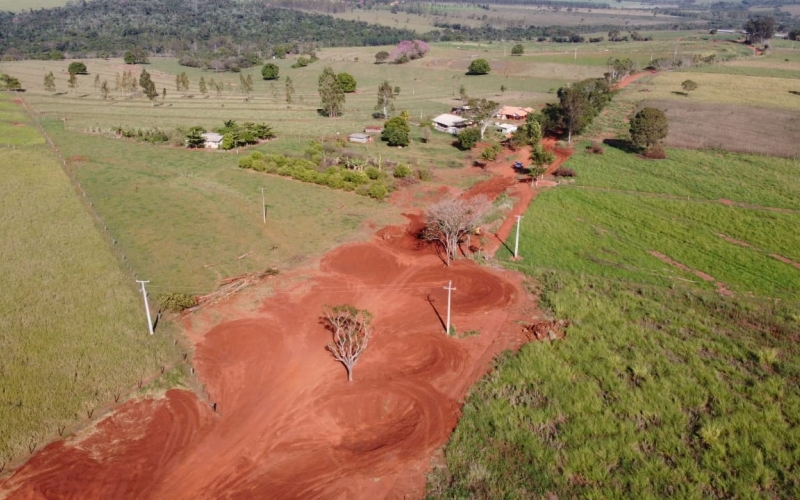 Município de Altônia e Itaipu Binacional realizam conservação na Estrada Altônia